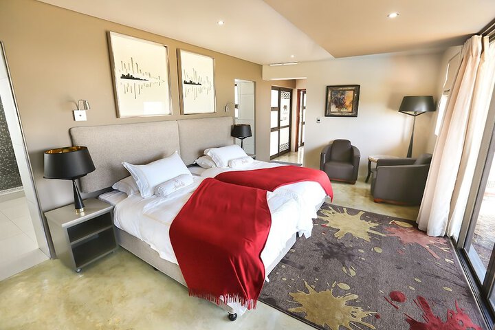 Room 4 of 64