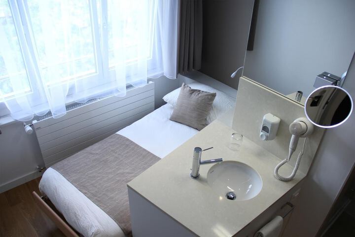 Room 17 of 57