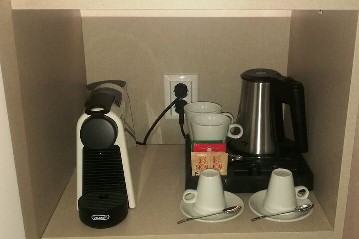 Breakfast/Coffee Service 25 of 57