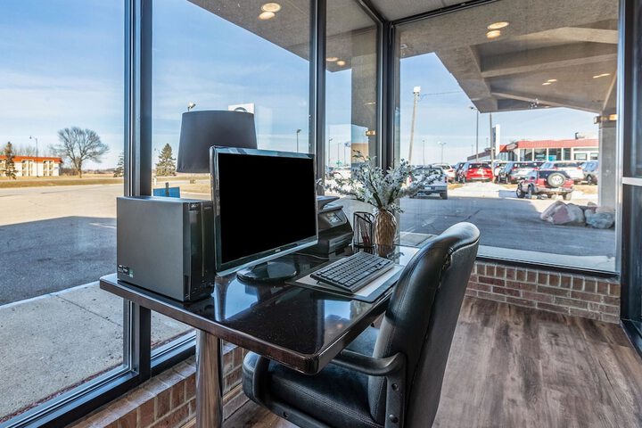 Business Center 20 of 26
