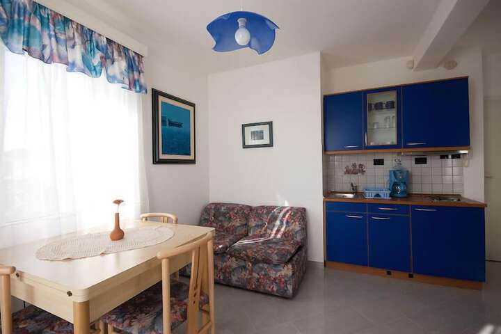 Room 9 of 59