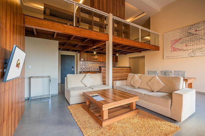 Room 15 of 53