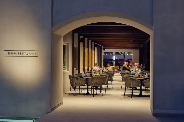 Dining 104 of 183