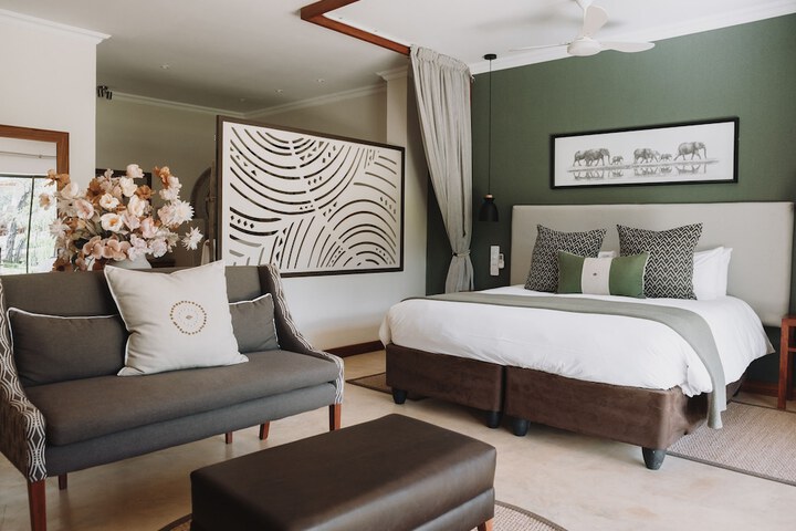 Room 8 of 42
