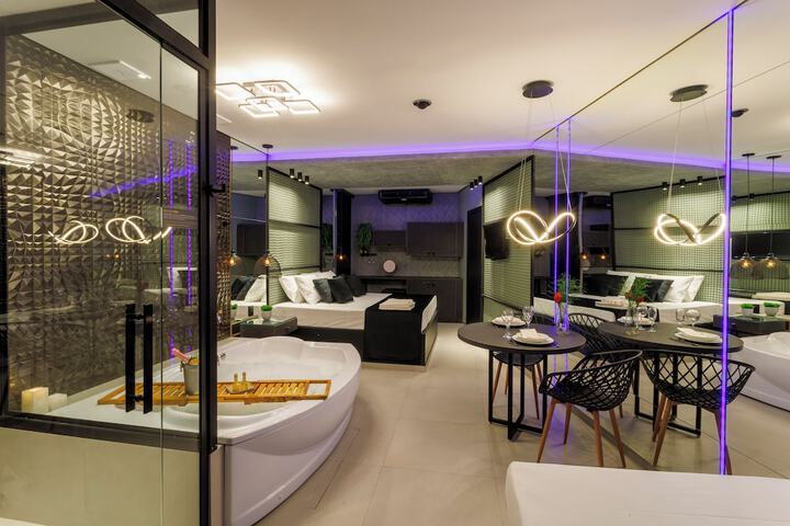 Room 3 of 27