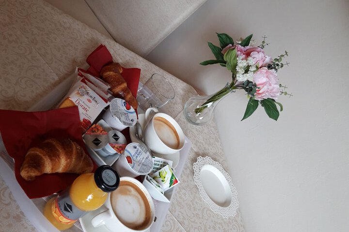 Breakfast/Coffee Service 85 of 103
