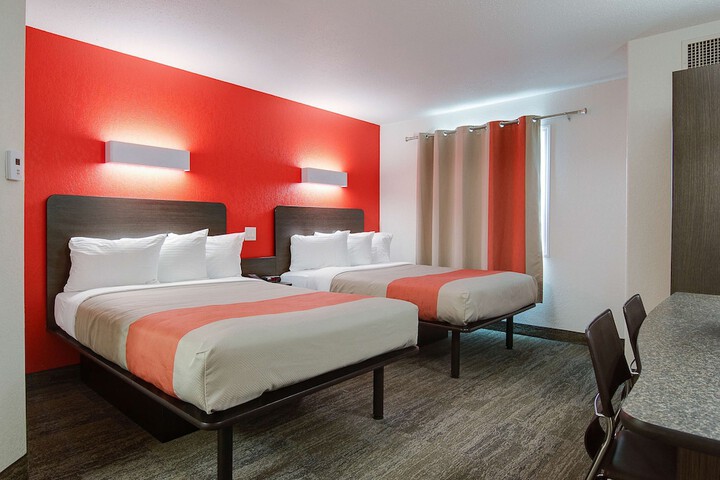 Room 7 of 22