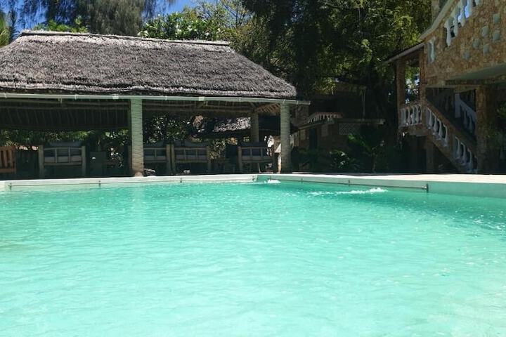 Pool 43 of 66