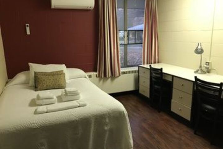 Room 15 of 35