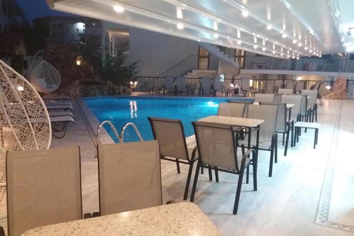 Pegasus Hotel