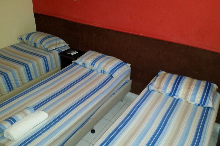 Room 5 of 13