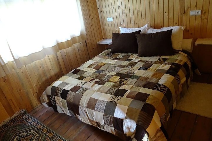 Room 3 of 27