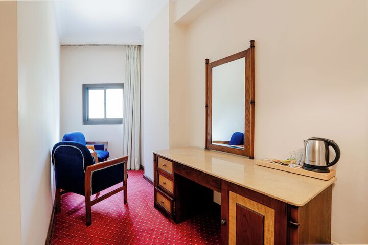 Room 61 of 117