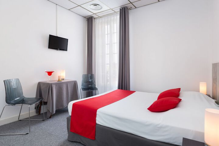 Room 14 of 50