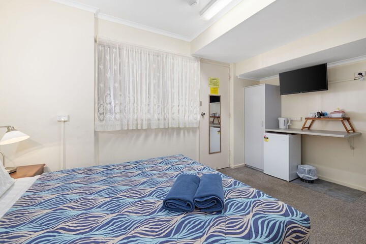 Room 15 of 24