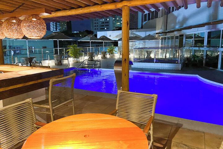 Pool 33 of 67