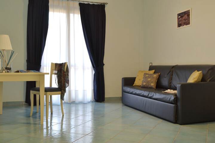 Room 9 of 48