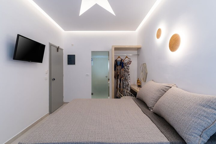 Room 6 of 41