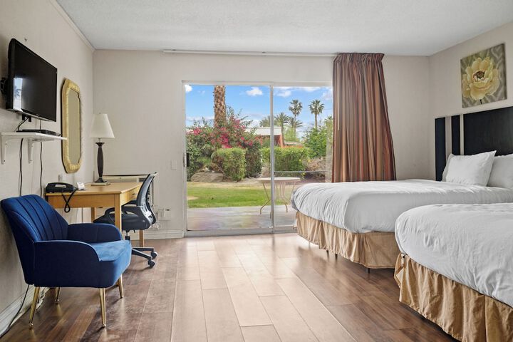 Basic 2 Queen Beds City View (12 of 12)