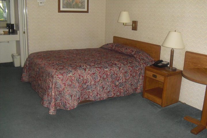 Room 9 of 46