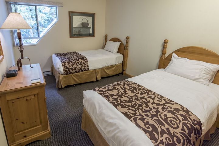 Room 4 of 70
