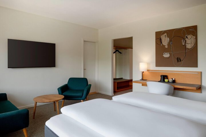 Room 29 of 102