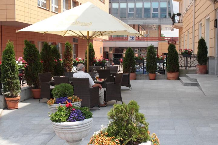 Terrace/Patio 51 of 56