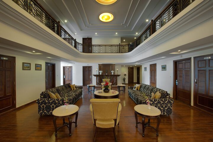 Hotel Interior 4 of 86
