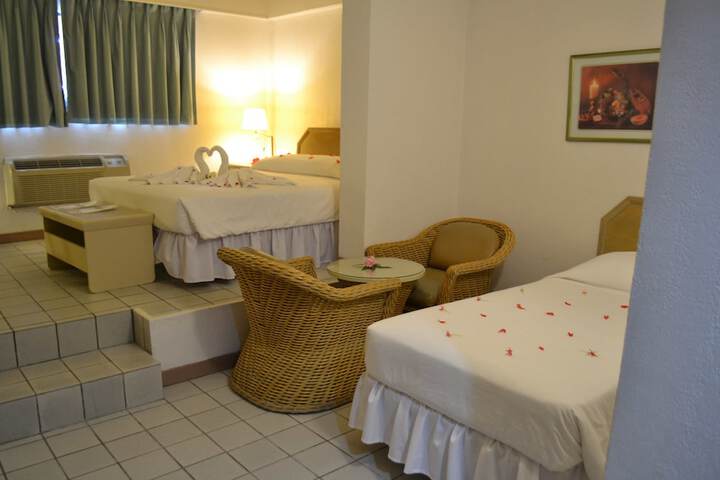 Room 10 of 31
