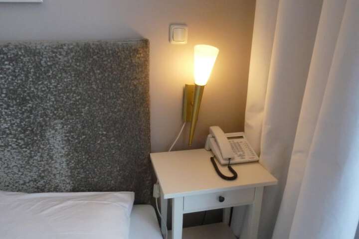 Room 34 of 50