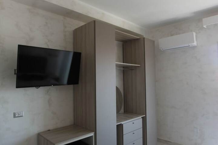 Room 16 of 89