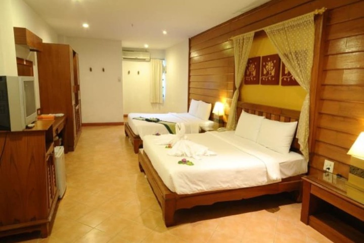 Room 8 of 46