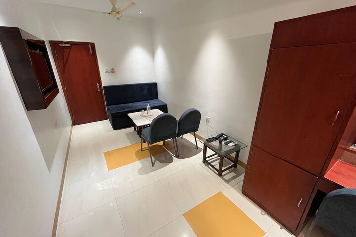 Room 16 of 35