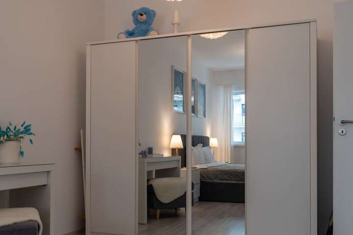Room 80 of 653