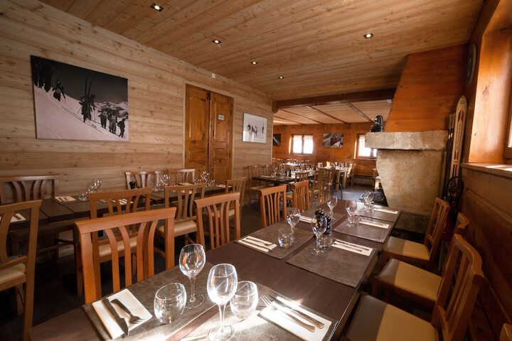 Dining 51 of 92