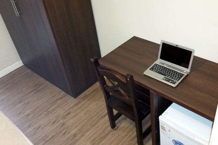 Room 25 of 40
