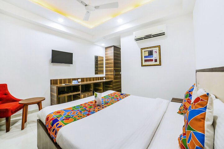 Room 18 of 34
