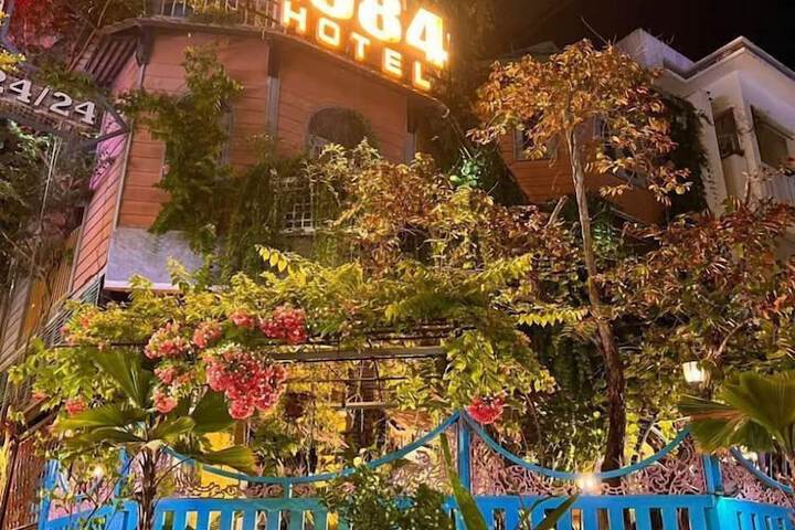 1984 Hotel Kien Giang