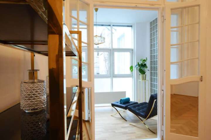 Room 40 of 49