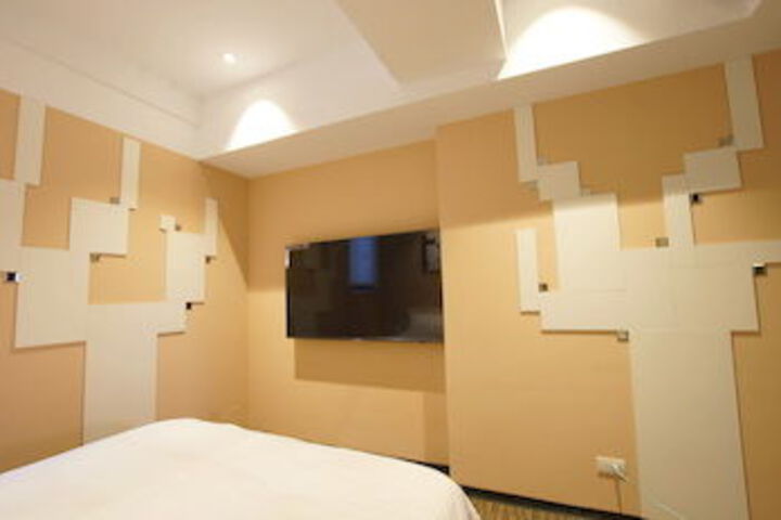 Room 46 of 65