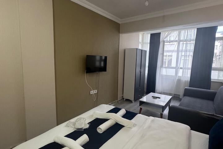 Room 7 of 49