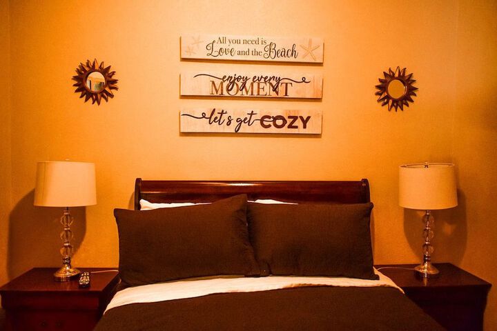 Room 6 of 52