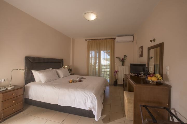 Room 14 of 43