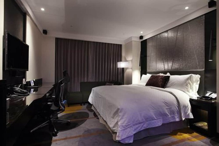 Room 26 of 58