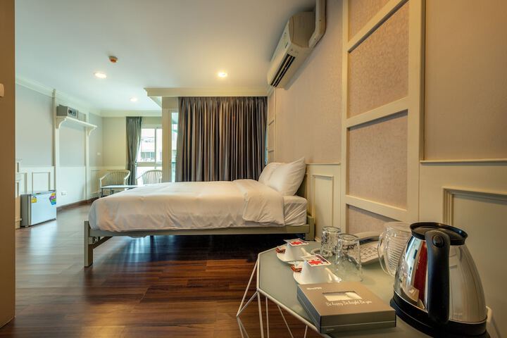Room 28 of 73