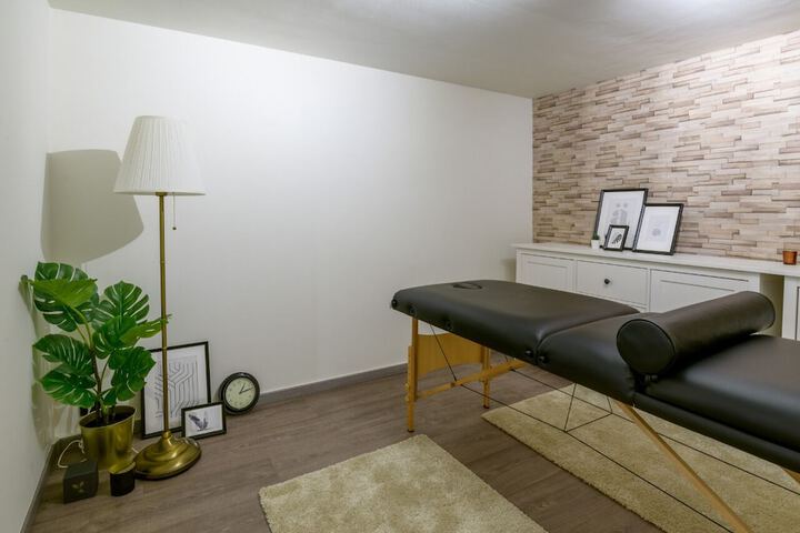 Massage in accommodation