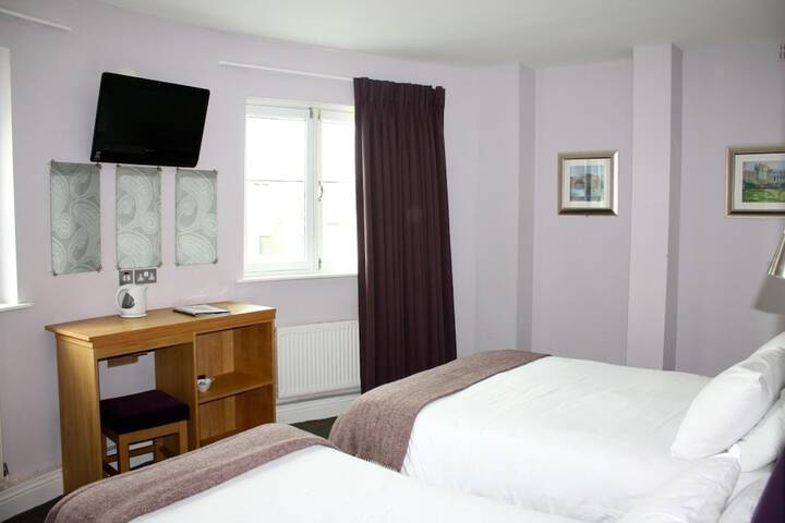 Room 13 of 41
