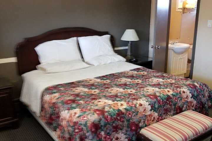 Lakeridge Motel