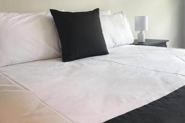 Room 3 of 18