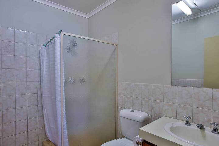 Room 15 of 38